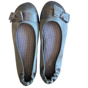 Dr Scholl's Size: US Women's Size 9M. Silver With Lilac. Look New.